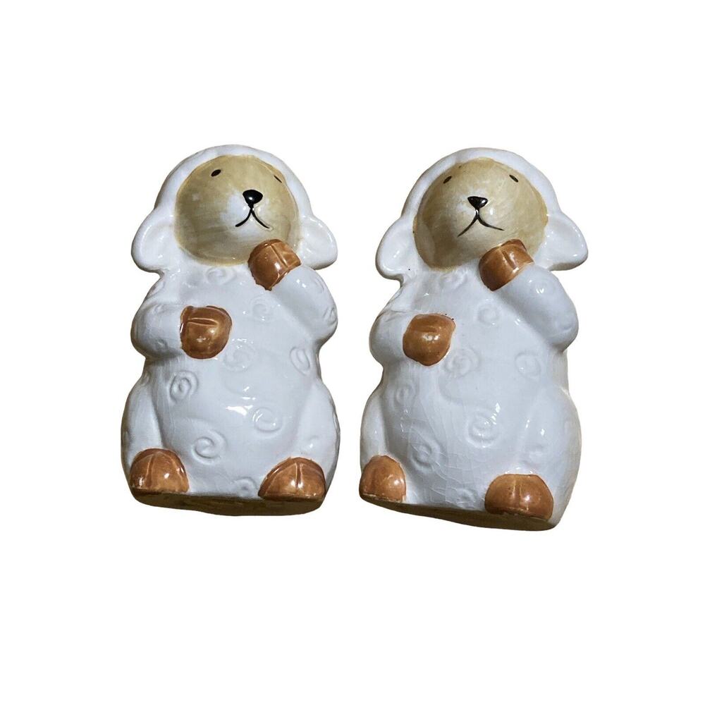 Ceramic Lamb Salt And Pepper Shakers ~ Farmhouse‎ Country kitchen Decor